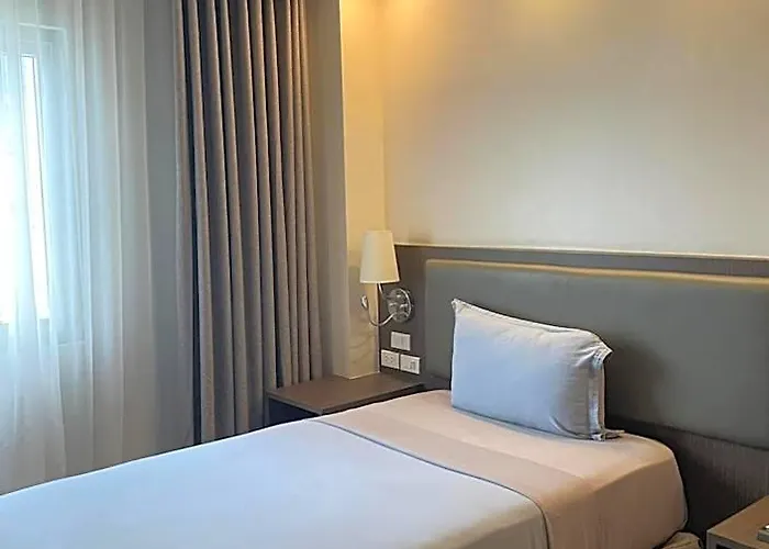 The Residences At Bcct 5* Манила